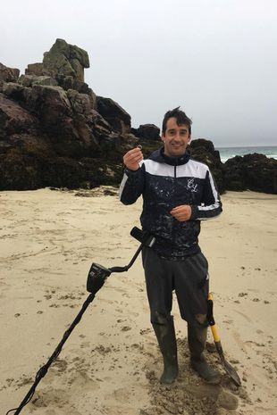 Stephen znalazł obrączkę