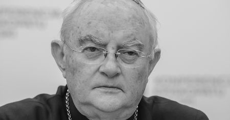 Ta wiadomość wstrząsnęła polskim Kościołem. Abp Henryk Hoser nie żyje