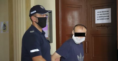 Michał K. zaatakował brata nożami. Rodzina staje po stronie oskarżonego