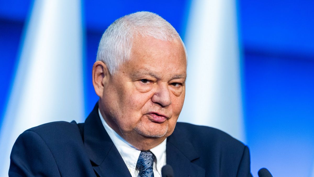 Konferencja prezesa NBP Adama Glapi?skiego
06.10.2022 Warszawa Konferencja prezesa NBP Adama Glapinskiego N/z Adam Glapinski 
fot Andrzej Iwanczuk/REPORTER
N/z: Adam Glapinski
Andrzej Iwanczuk/REPORTER