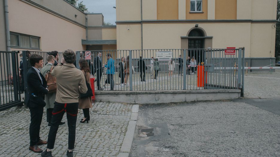 O podejrzanym wycieku tematów CKE mieli zawiadomić niektórzy maturzyści