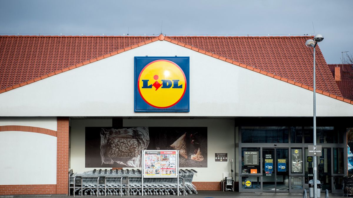Lubliniec, 07.01.2020. Supermarket LIDL - ilustracja.