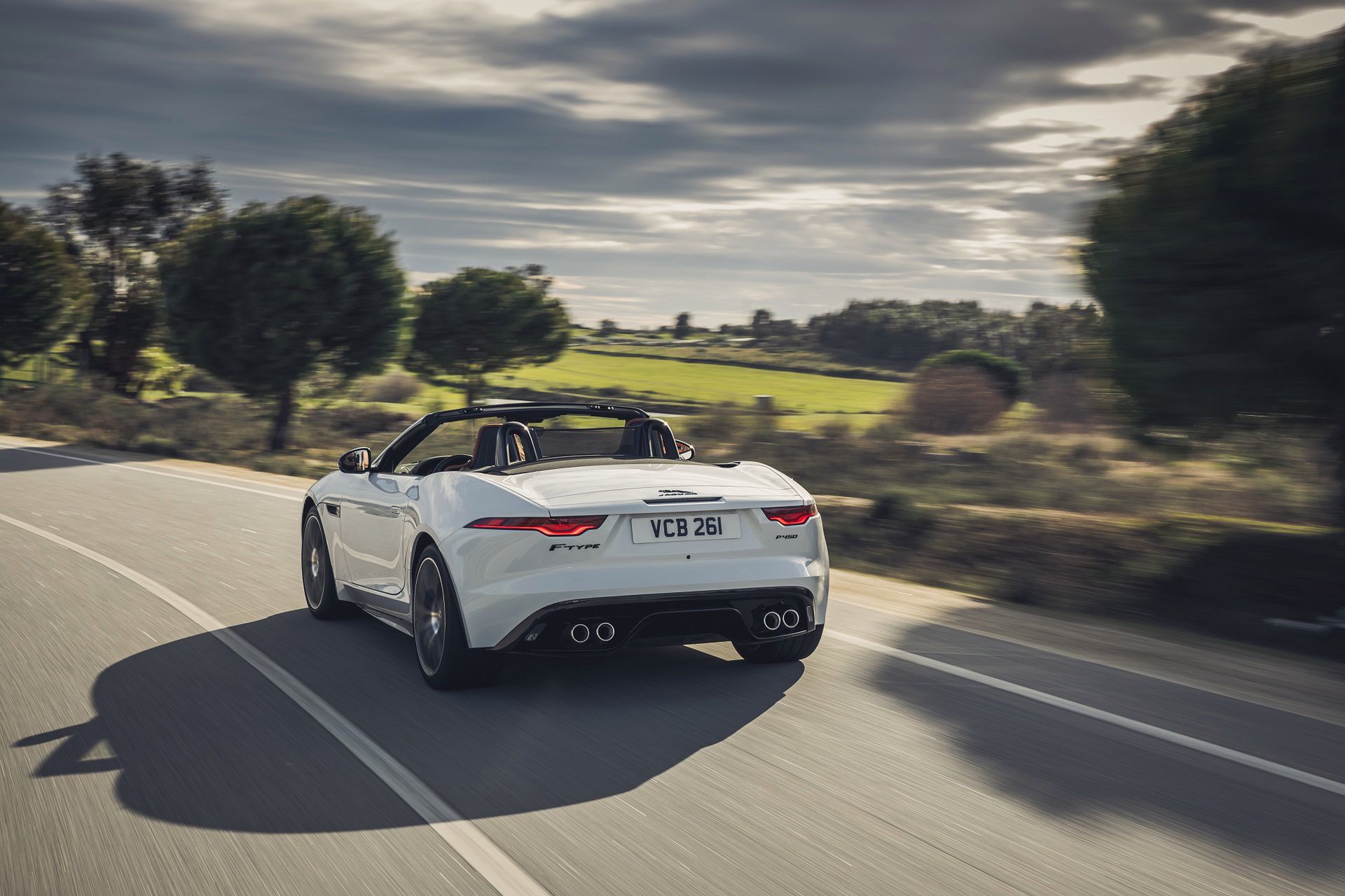 Jaguar F-Type Convertible P450 (2020) (fot. Jaguar)
