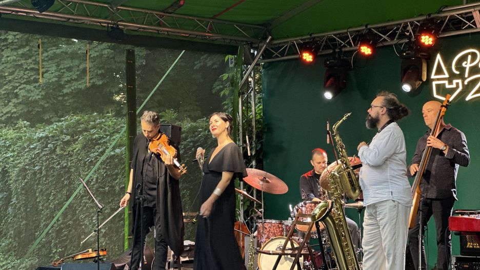 Urszula Makosz i Max Klezmer Band zagrali wspólnie. Zobacz więcej na kolejnych slajdach