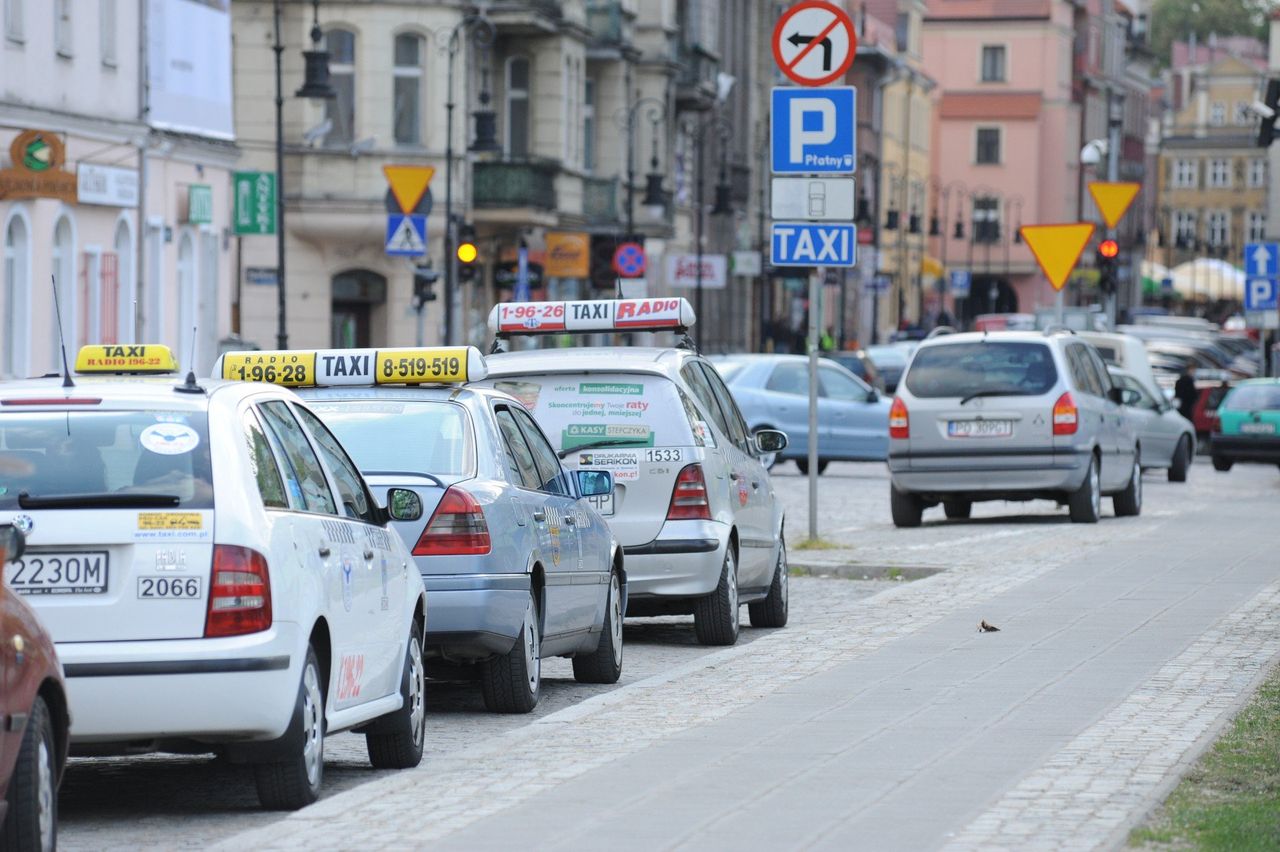 Taksówki w Poznaniu będą droższe. W planach podwyżki opłat startowych. O ile?