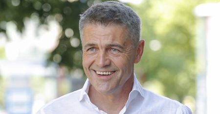 Drożyzna szaleje na stacjach. Hołowczyc ma na to sposób
