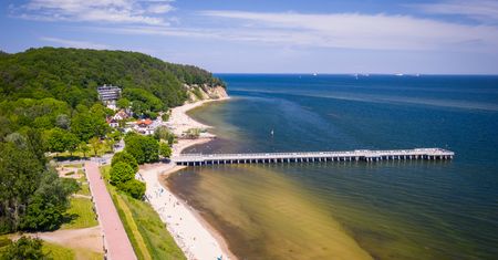 Plaża w Orłowie częściowo odbudowana. Jednak to jeszcze nie koniec prac