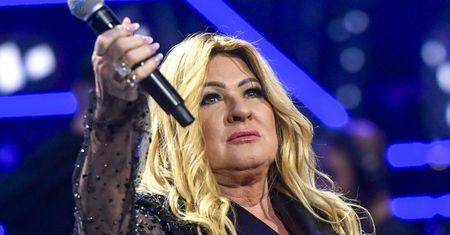 Beata Kozidrak po raz pierwszy w karierze odwołała koncerty. "Jestem pod opieką lekarzy"