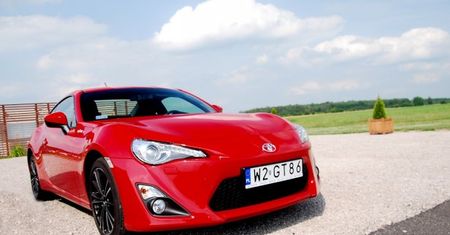 Toyota pracuje nad dwoma samochodami sportowymi