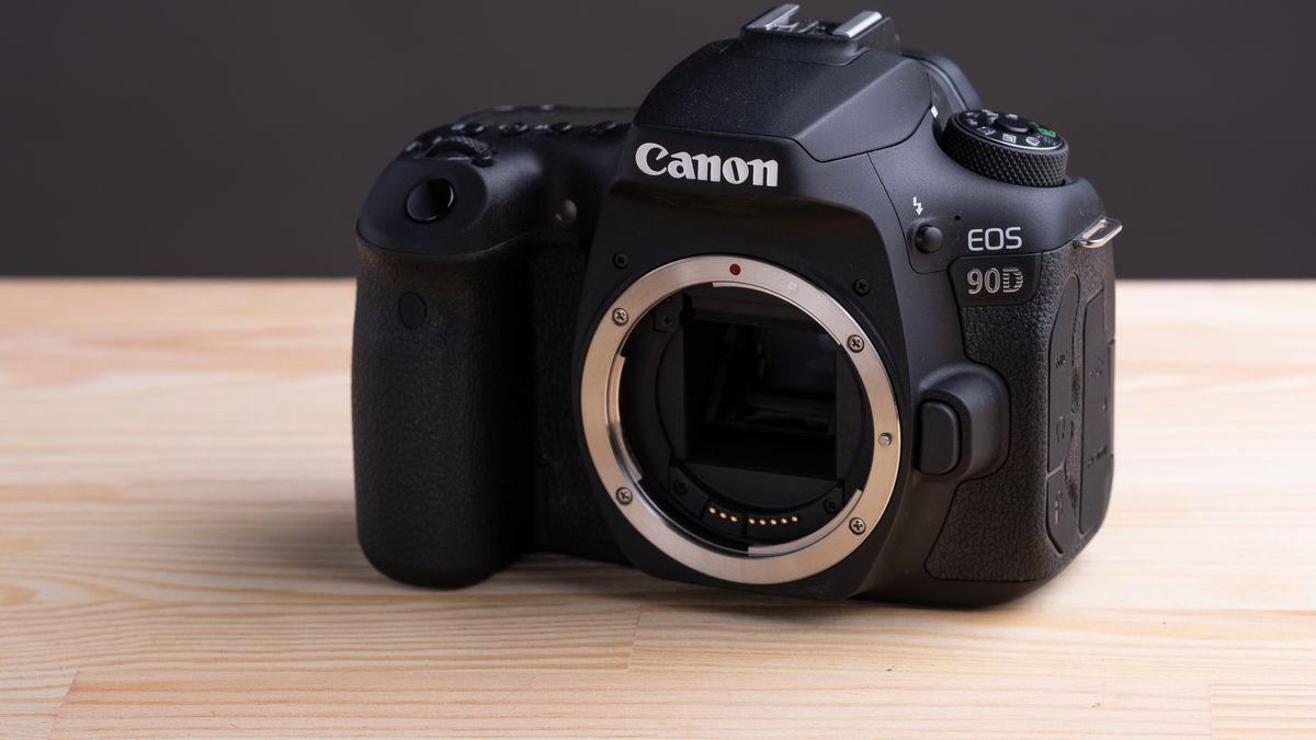 Canon EOS 90D: Kilka chwil z zaawansowaną lustrzanką APS-C [recenzja] 1