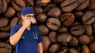 "Większość nie ma pojęcia". Gastroenterolog o piciu czarnej kawy