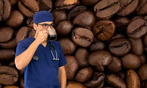 "Większość nie ma pojęcia". Gastroenterolog o piciu czarnej kawy