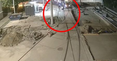 Groźna sytuacja we Wrocławiu. Na monitoringu widać moment ataku