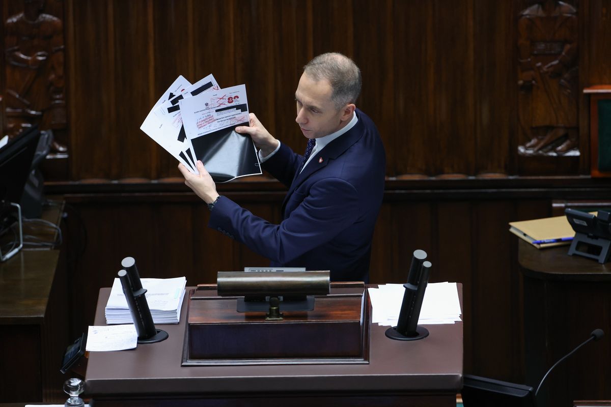 cezary tomczyk, antoni macierewicz, podkomisja smoleńska Tomczyk uderza w Macierewicza. Mamy problem