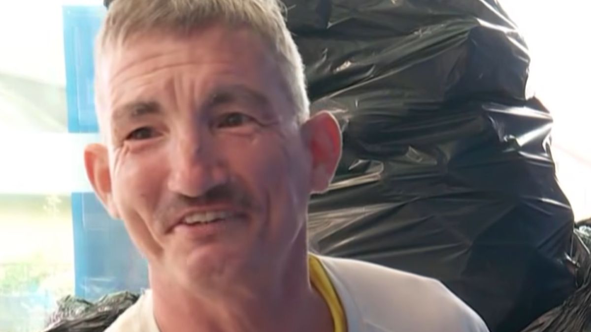 Paweł Mej oddał ponad 11 tys. butelek do recyklomatu.