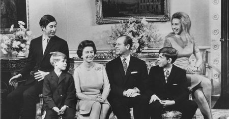 Brytyjska monarchia od finansowej kuchni. Tego nie przeczytasz w książkach do historii
