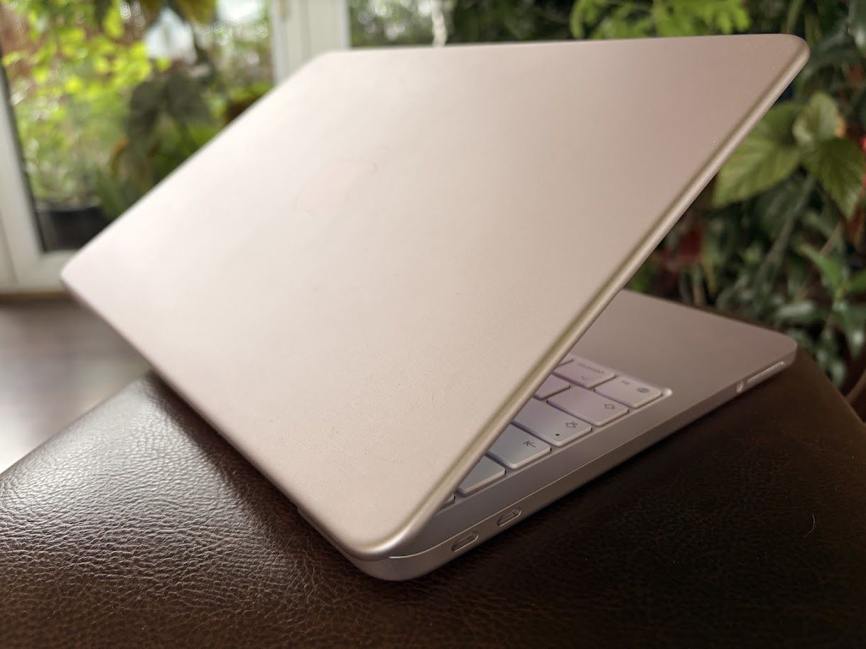 MacBook Neo