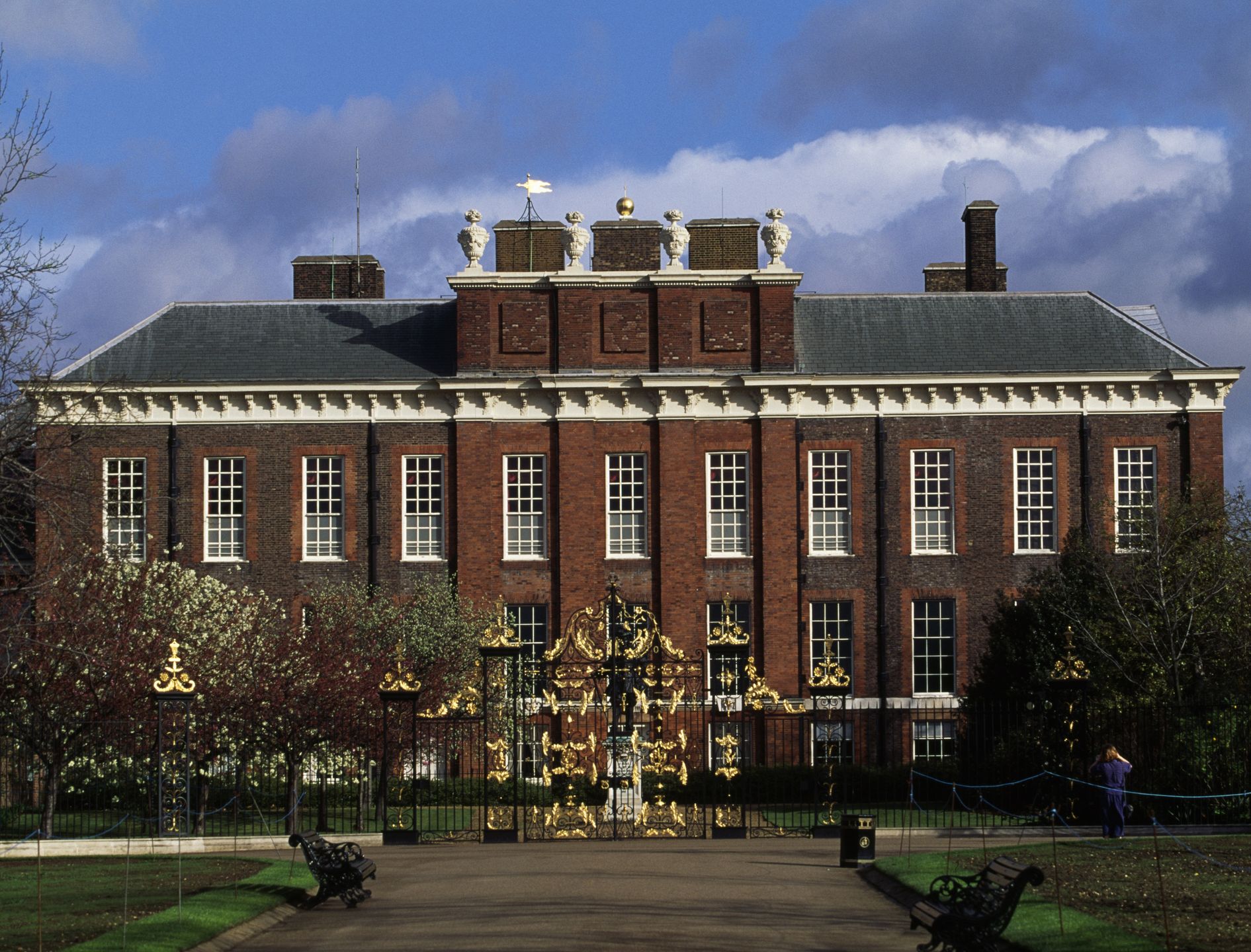 Tak mieszkają książę William i księżna Kate w Pałacu Kensington (ZDJĘCIA)