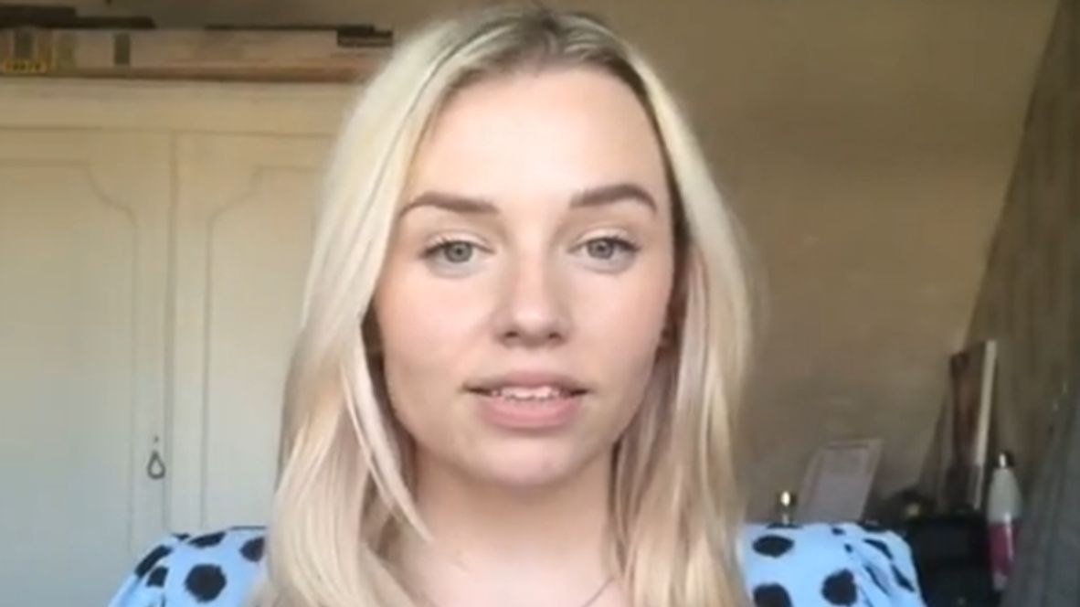 Harleigh Slaughter z Wielkiej Brytanii podzieliła się sprytnym trikiem na duże dekolty