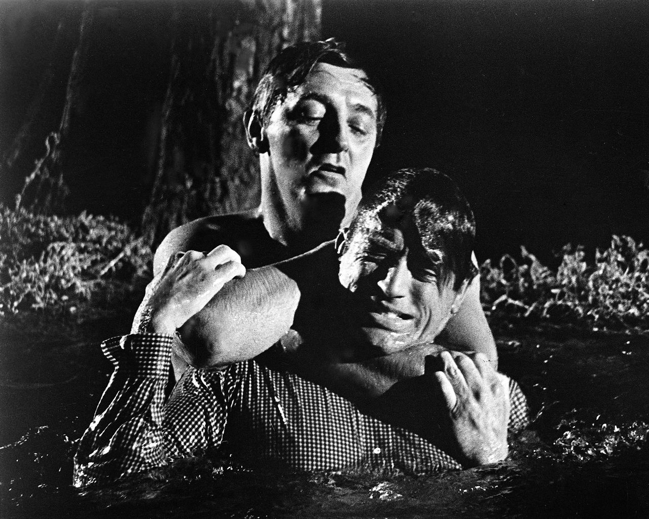 Robert Mitchum i Gregory Peck w thrillerze "Przylądek strachu" z 1962 r.