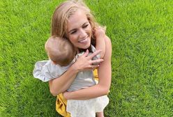 Agnieszka Kaczorowska pisze o macierzyństwie i cieszy się, że może siedzieć w domu z dzieckiem