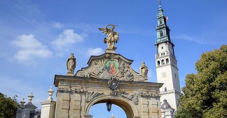 Częstochowa. To będą inne święta…dwie pasterki, brak opłatka