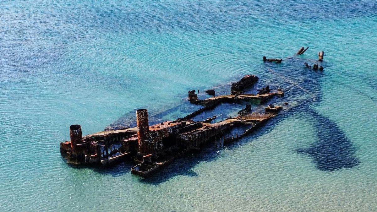 Wrak statku w okolicach plaży w Epanomi zabrał życie 33-letniego turysty