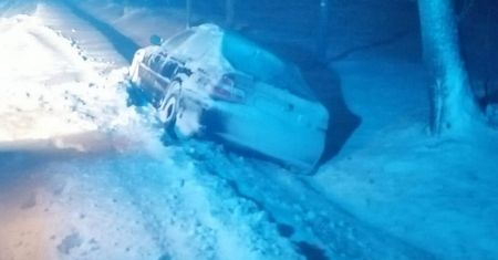 Brawura 16-latka za kierownicą. Chciał zaimponować koleżance