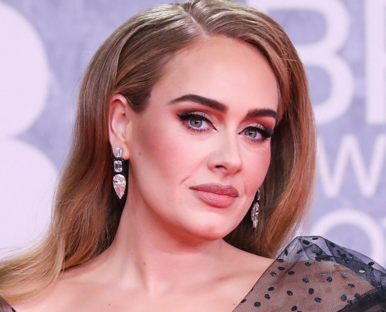 Adele podczas BRIT Awards 2022