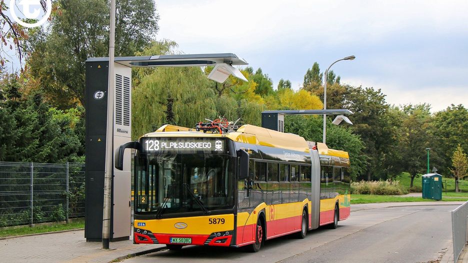 Warszawa. Paraliż Chomiczówki. Autobusy elektryczne blokują ulice