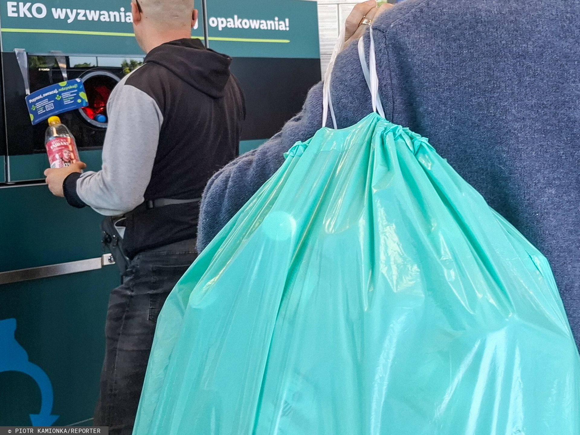 Nowy zawód na rynku. Płacą 5 tys. zł "na rękę". Wystarczy prawo jazdy