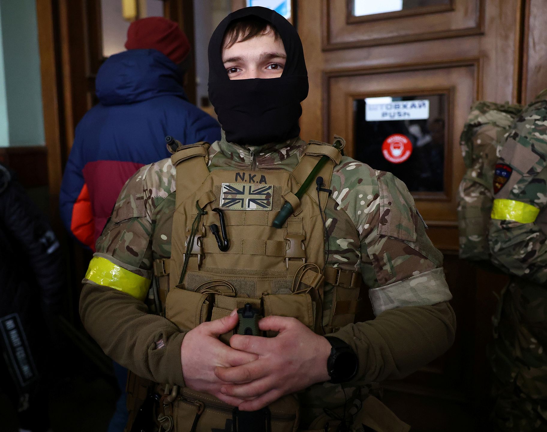 Wojna w Ukrainie: Zagraniczni ochotnicy dołączają do ukraińskiej armii we Lwowie 2