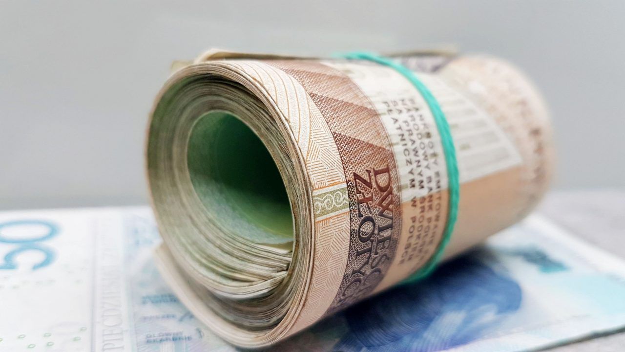 Warszawa: Fikcyjne darowizny na 20 mln zł. Były proboszcz oskarżony