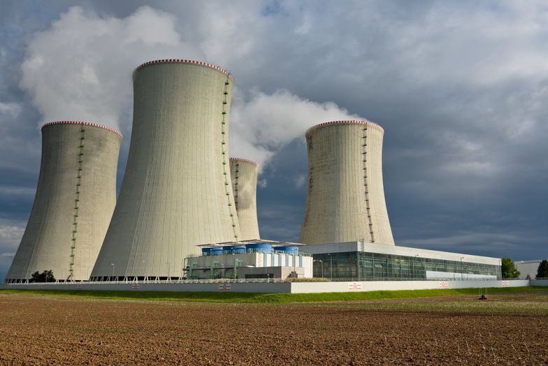 Elektrownie atomowe - zalety i wady