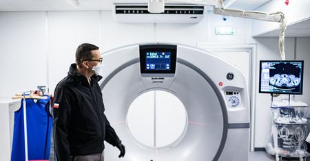 Premier skrytykował prywatną służbę zdrowia. "To dziwne słowa. Nie na miejscu"