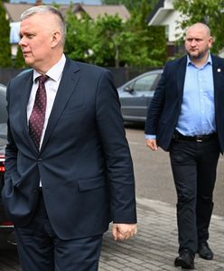 Siemoniak o słowach Nawrockiego. "Ustawki kiboli to przestępstwa"