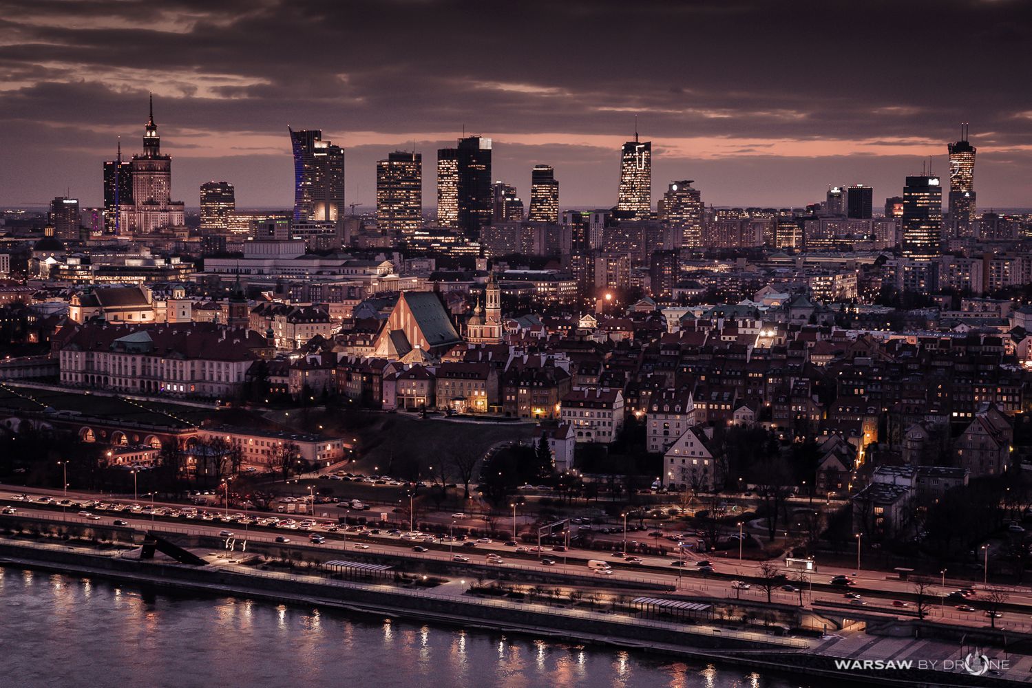Poznajesz to miasto? Rafał Ganowski opowiedział nam o projekcie "Warsaw By Drone" 25