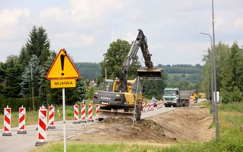 Prace na trasie Tyczyn – Dylągówka. To jedna z większych inwestycji drogowych na Podkarpaciu