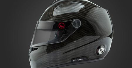 Pininfarina i Roux Helmets stworzyły wyścigowy kask chłodzony cieczą