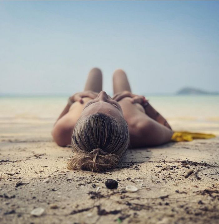 Dorota Szelągowska pozuje topless. Miała ważny powód