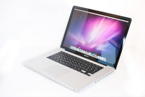 Apple modernizuje MacBooki Pro. Co nowego?