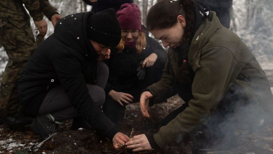 22 listopada w 18. Brygadzie Artylerii w Nowej Dębie przeprowadzono intensywne zajęcia w ramach pilotażowego Programu Dobrowolnych Szkoleń Obronnych „W Gotowości”. Fot. 18 Brygada Artylerii