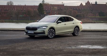 Długi dystans: Škoda Superb 1.5 TSI Plug-In Hybrid - 3 plusy i 3 minusy