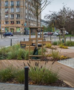 Warszawa. Na Pradze-Północ powstał parklet. Realizacja miała dwuletnie opóźnienie [ZDJĘCIA]