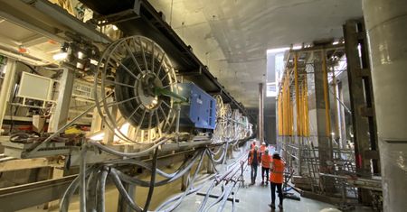 Metro Warszawskie. Tarcze na Bemowie, murowanie pomieszczeń, budowa przejść