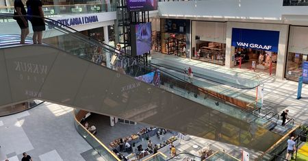 Galerie i centra handlowe świecą pustkami. Branża apeluje: znieśmy zakaz