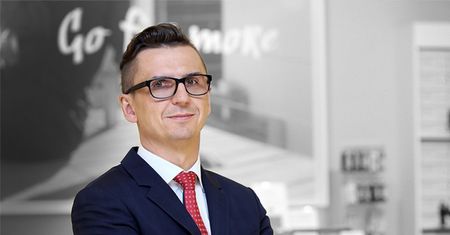Sneakersy zamiast wysokich obcasów. Prezes CCC opowiada money.pl, jak pandemia zmieniła rynek obuwia