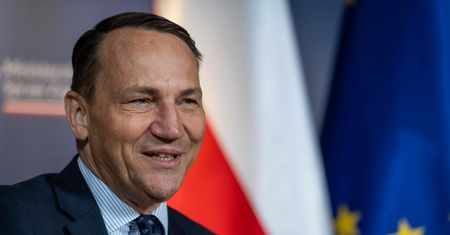 Sikorski ma coś, czego nie ma Tusk? Ekspert wskazał problem premiera