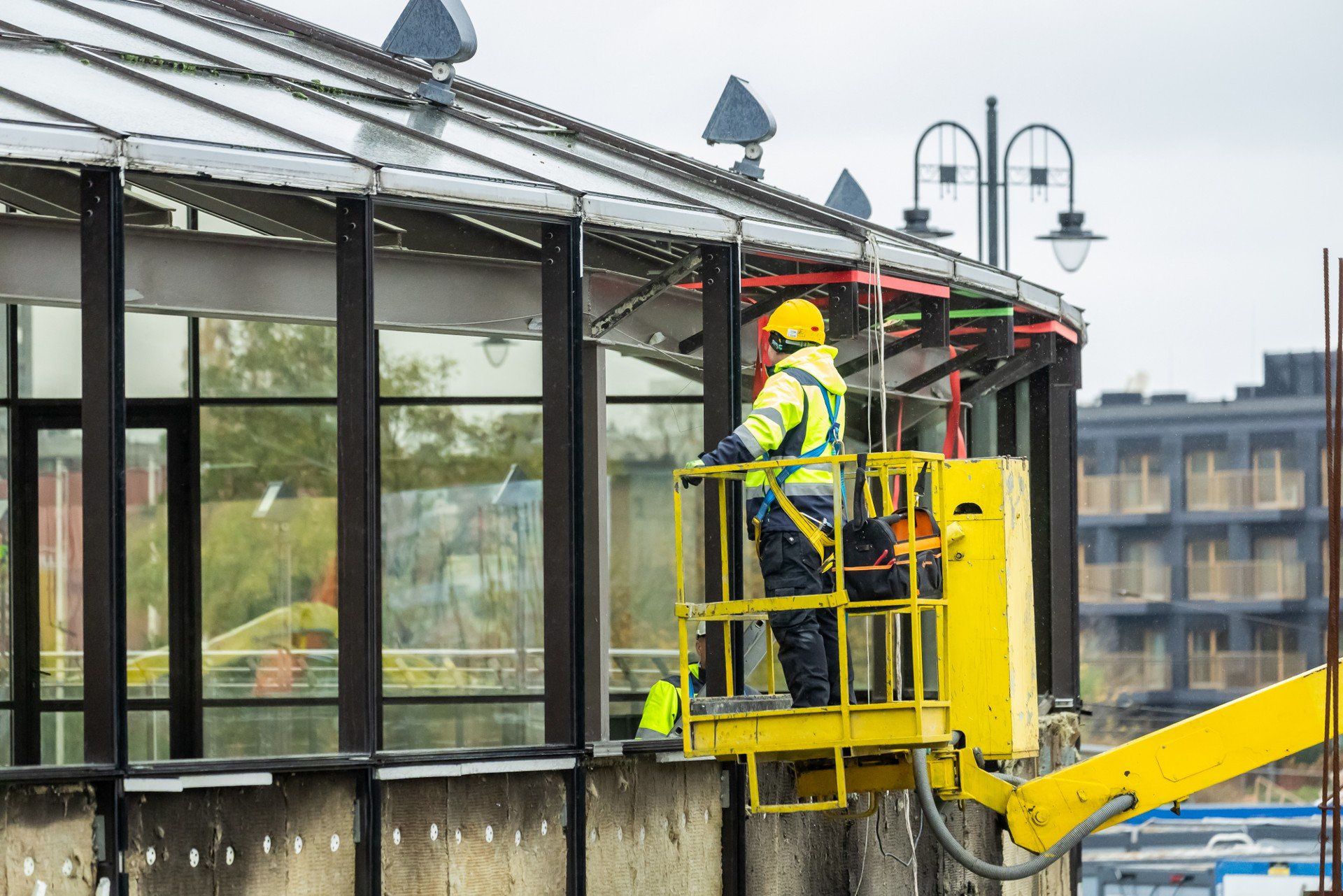 W spacerze po placu budowy przy Operze Nova uczestniczyli goście XVIII Kujawsko-Pomorskiego Forum Samorządowego.