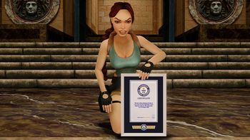 Lara Croft świętuje wynik, o którym inne bohaterki gier mogą pomarzyć